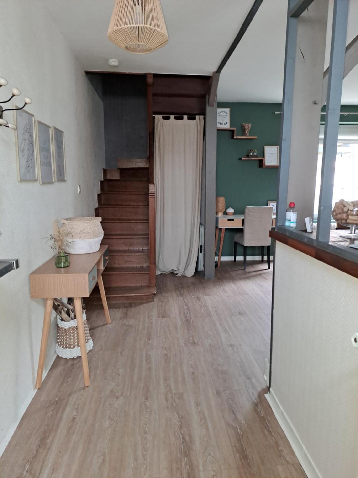 Jolie maison de ville avec un extérieur au calme - Les Dragons de la Chamoiserie NIORT Extérieur photo
