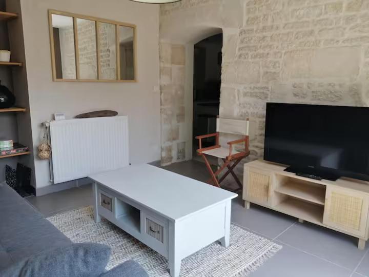 Jolie maison de ville avec un extérieur au calme - Les Dragons de la Chamoiserie NIORT Extérieur photo